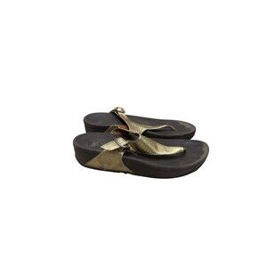 FitFlop The Skinny Sandals Size 8 Gold Snake Print Thong Low Wedge Comfort